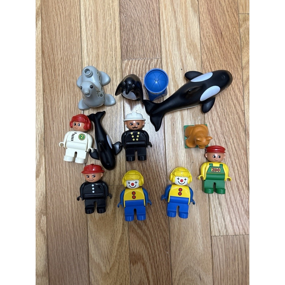 LEGO DUPLO Zoo & Circus Figures Lot - Trainers,‎ Clowns, Animals